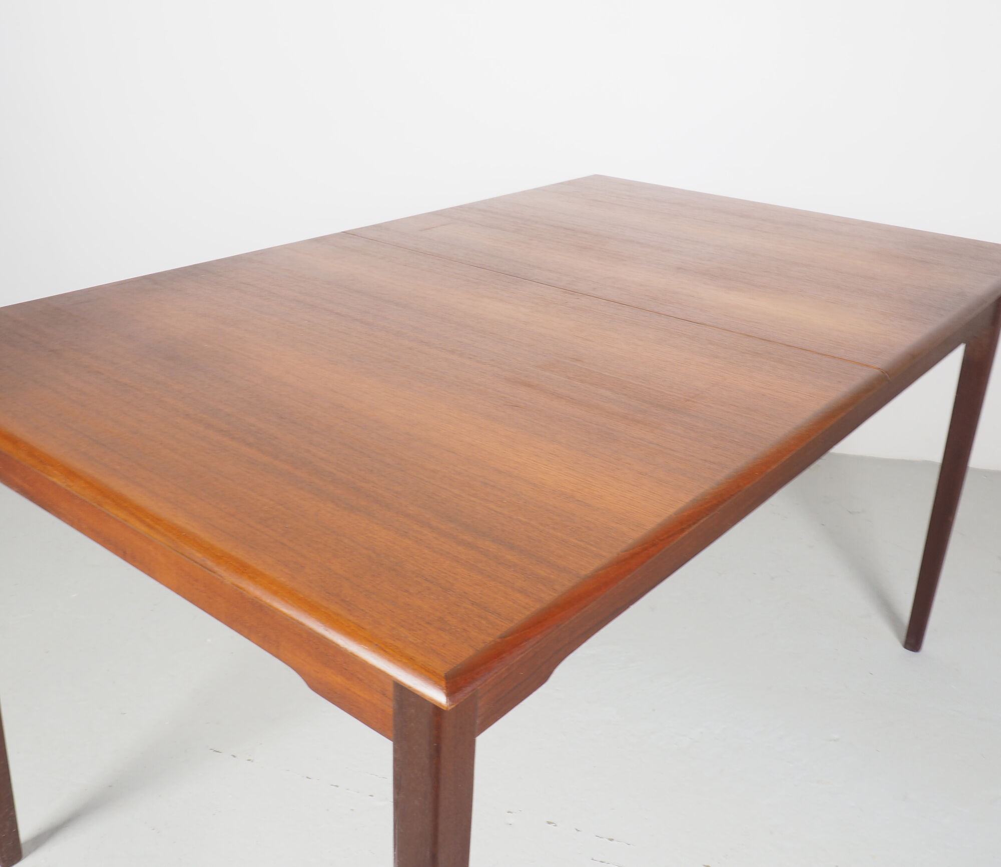 Extendable dinning table in teak, 1960