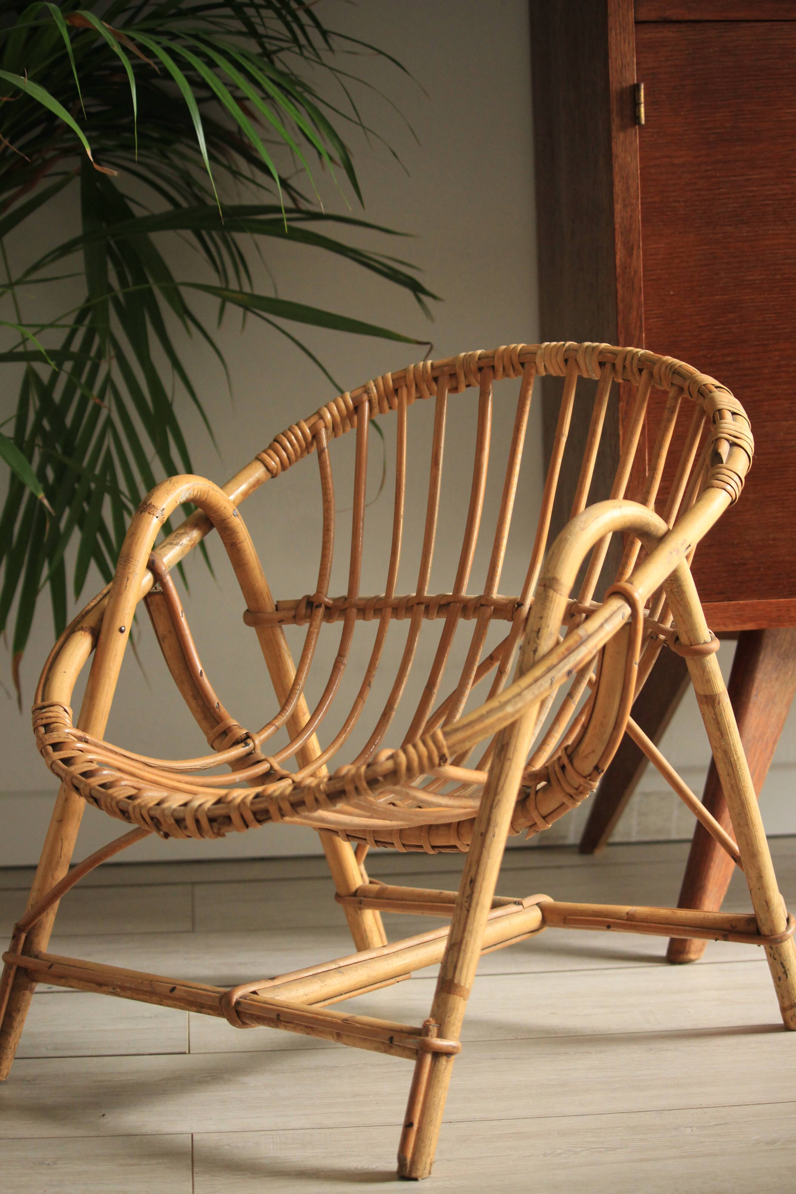 Fauteuil coquille rotin enfant