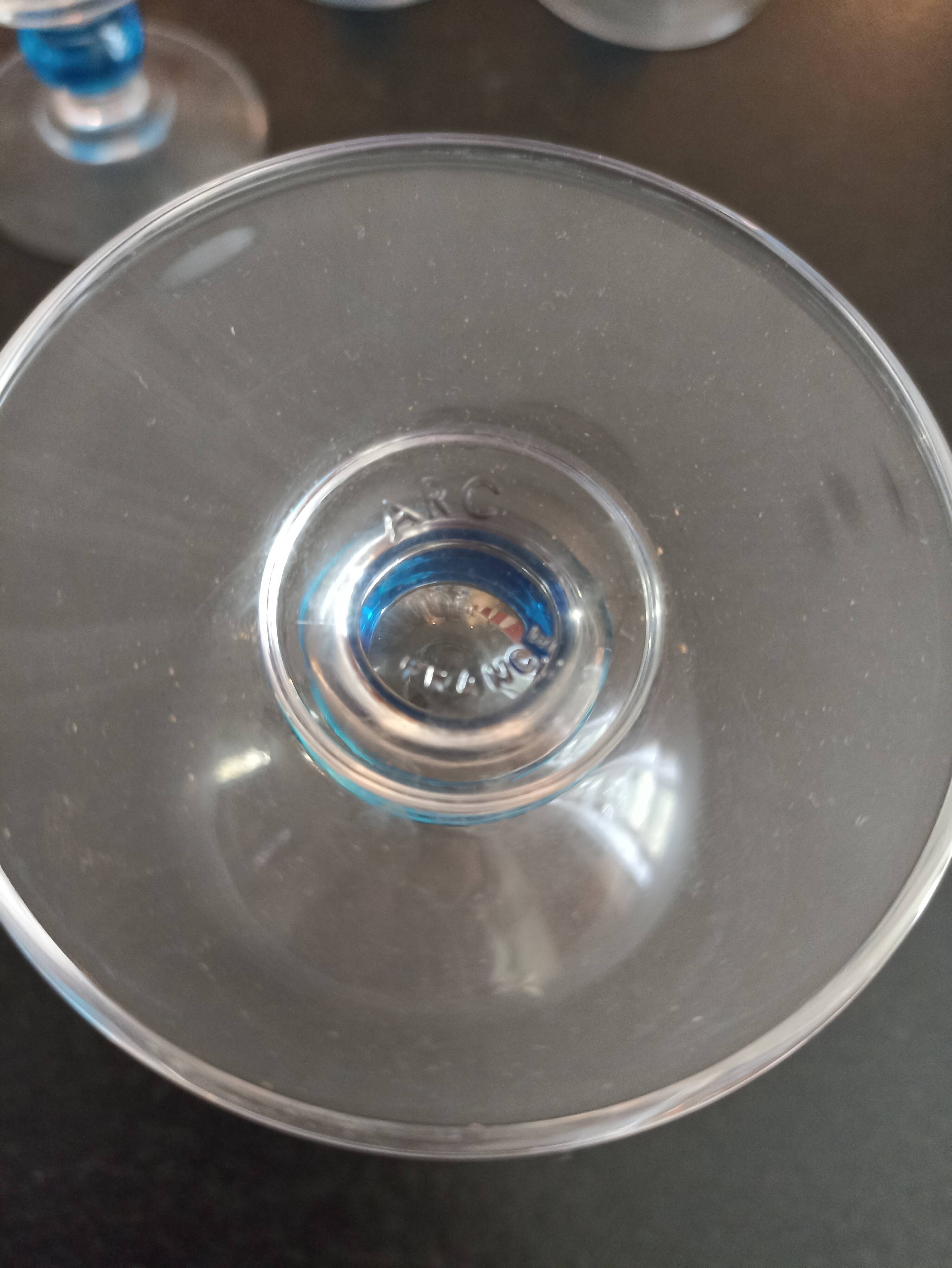 Set of 14 Arc wine glasses