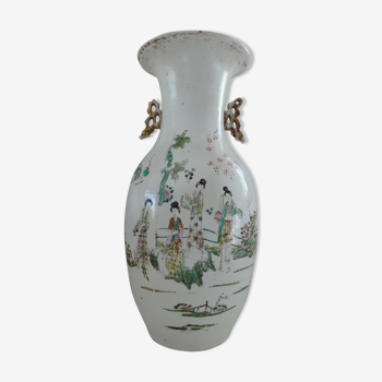 Vase céramique femmes chinoises scéne de palais, Chine début XXème 46cm