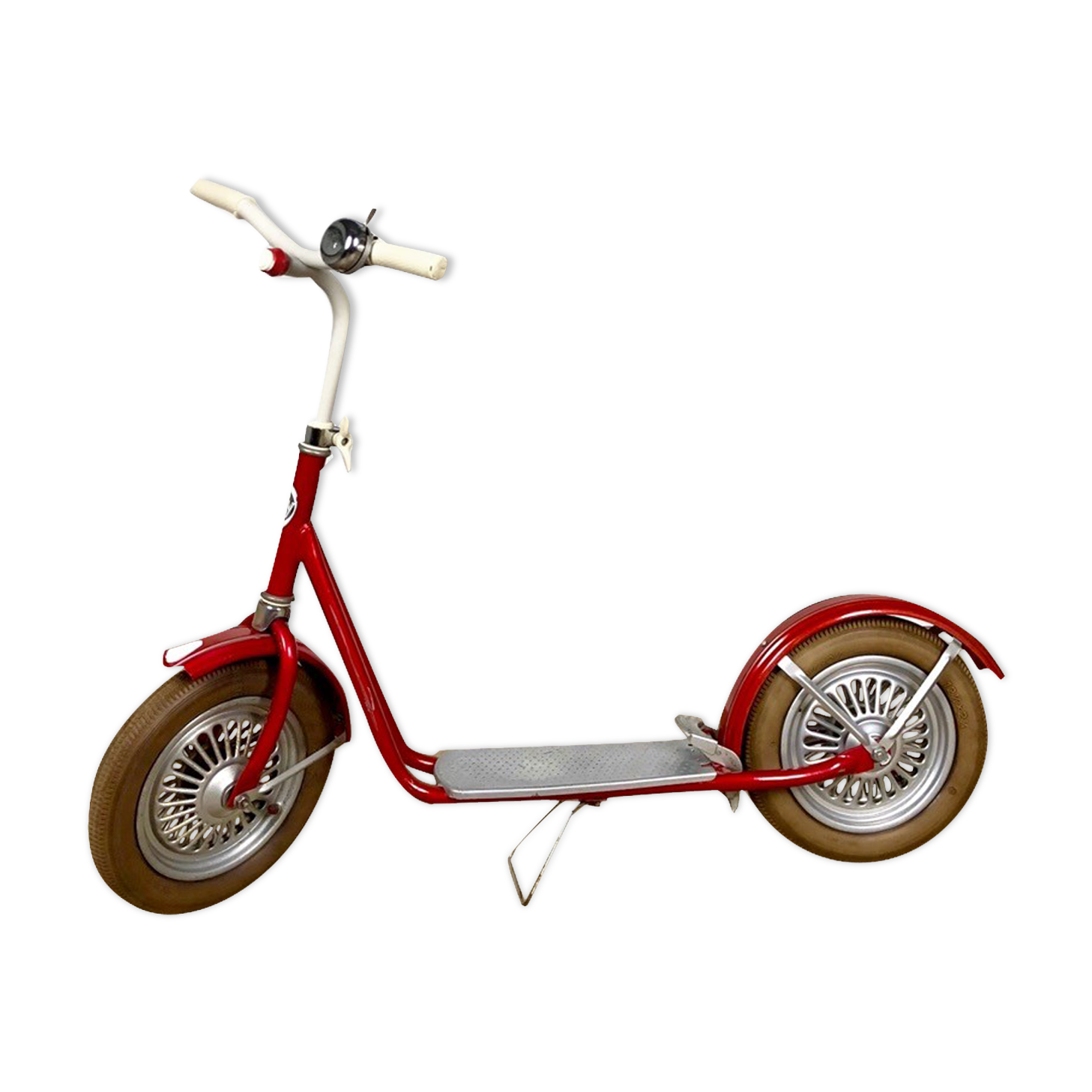 Red scooter MW 60s