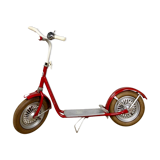Red scooter MW 60s