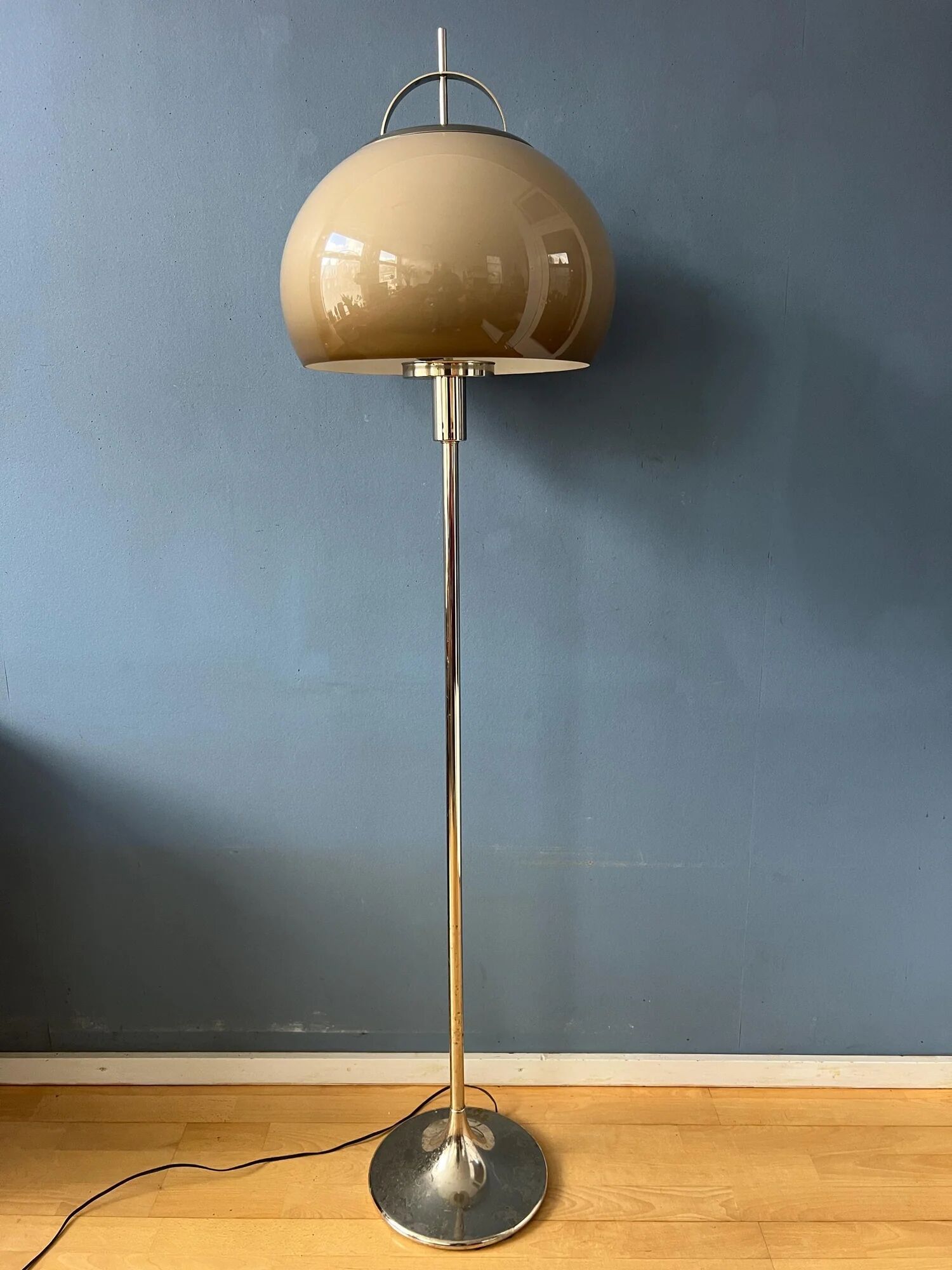 Vintage Massive 'Lucerna' Space Age floor lamp