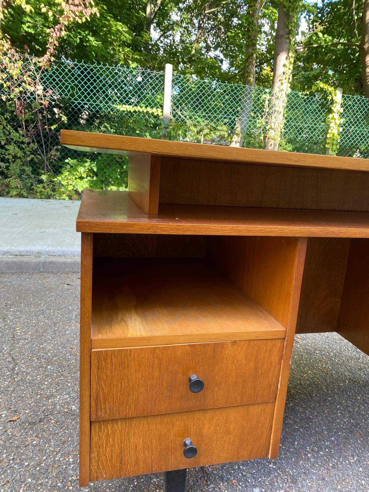 Scandinavian desk from the 50s/60s in wood 130cm