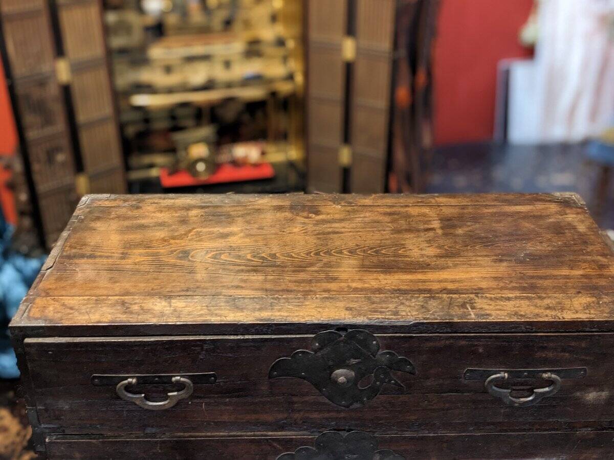 Small low chest of drawers (tansu) Japan, late Edo period circa 1850