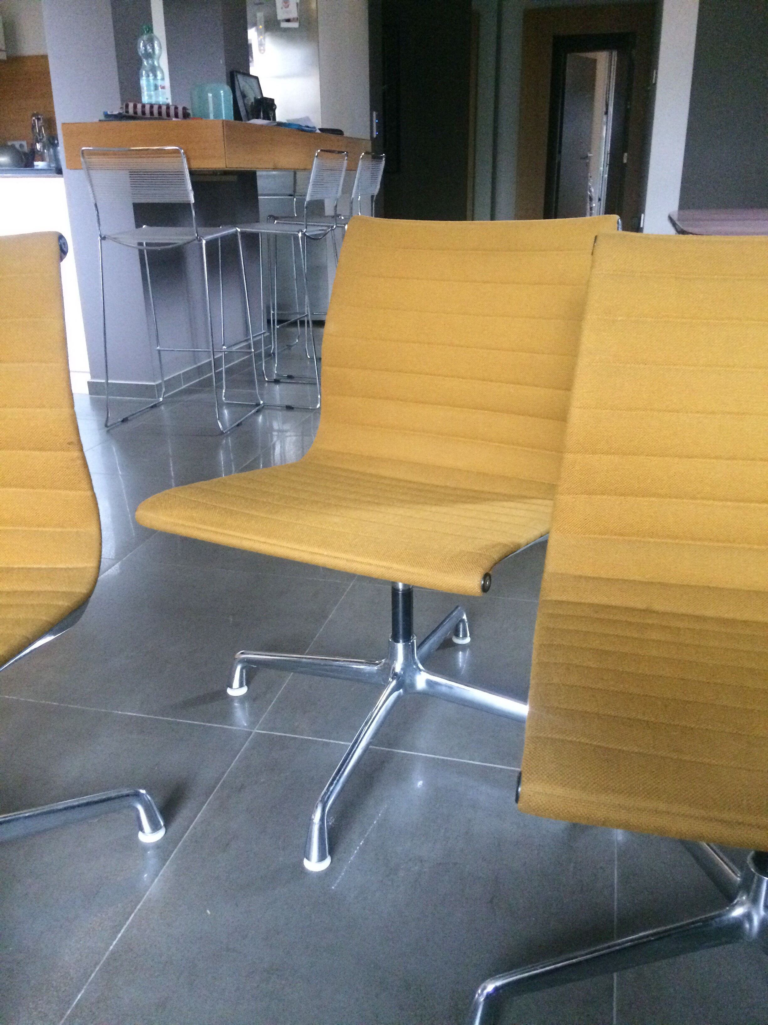 Chairs EA 105 by Charles & Ray Eames for Herman Miller