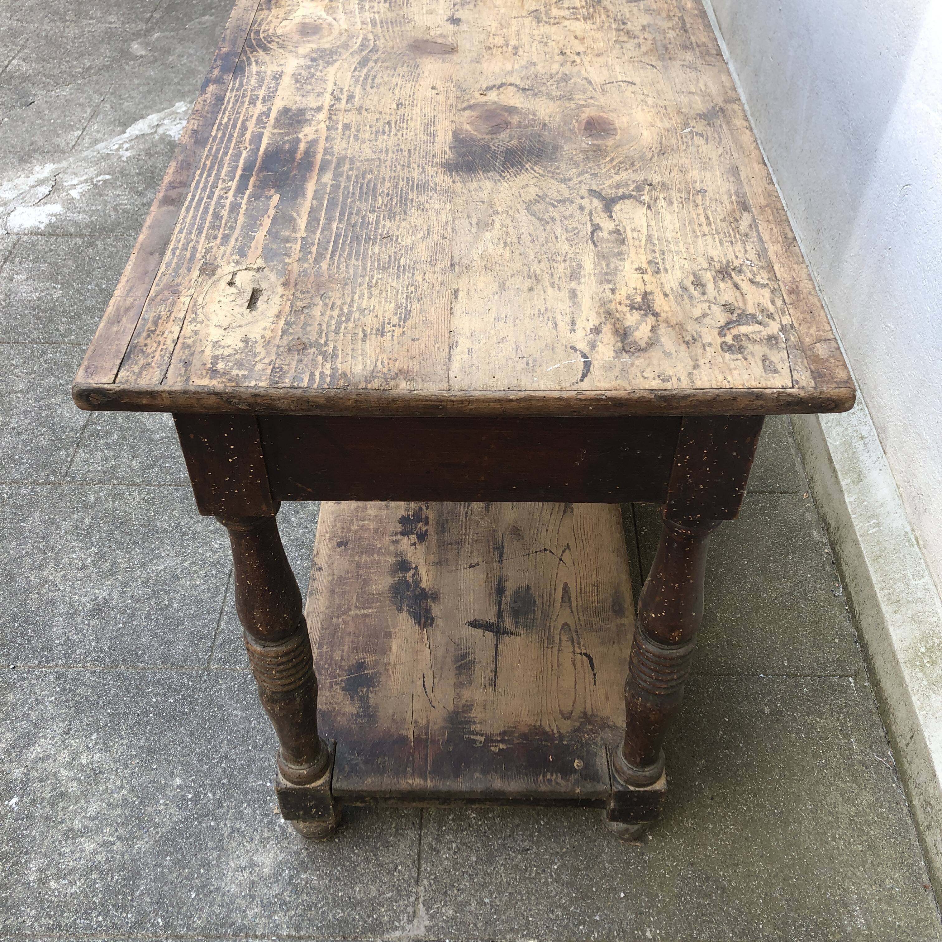 Cloth table