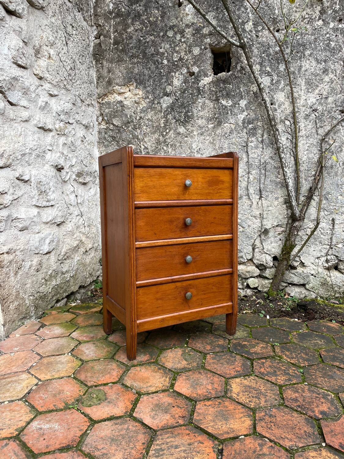Vintage chest of drawers