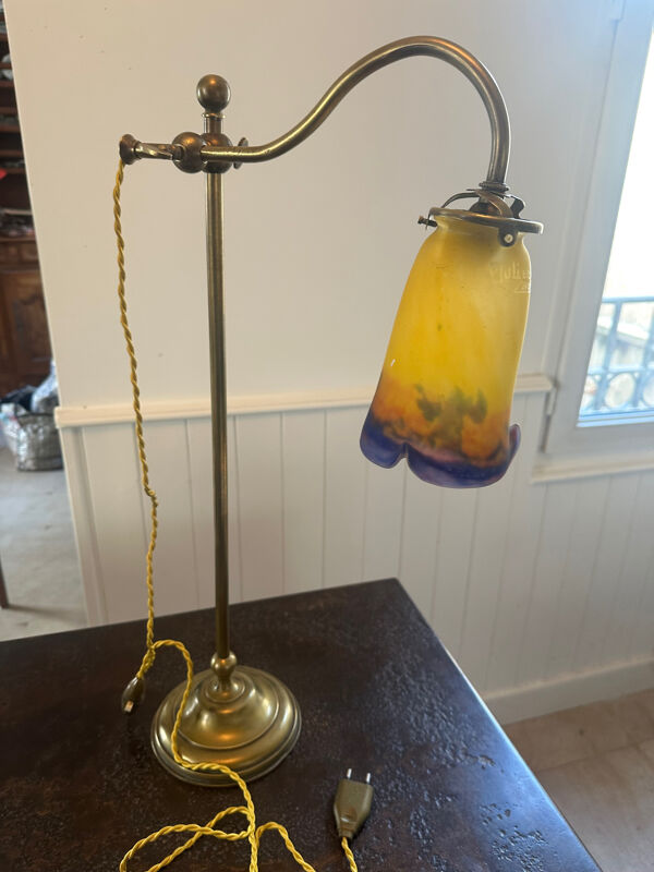 Lampe de bureau Art Déco en laiton et pâte de verre « Muller Frères »