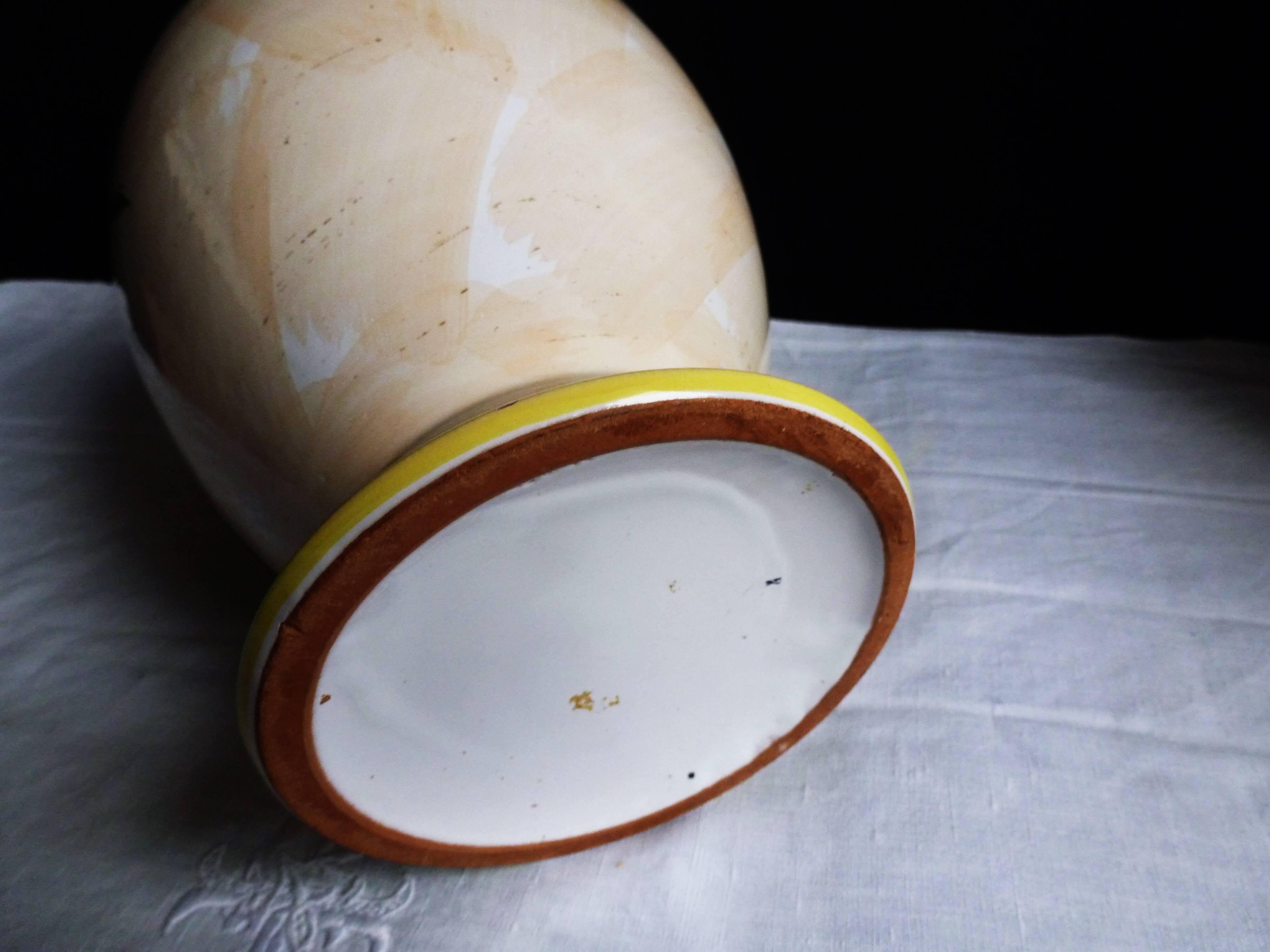 Flower vase, French vase in hand-painted earthenware, vase with floral decoration.