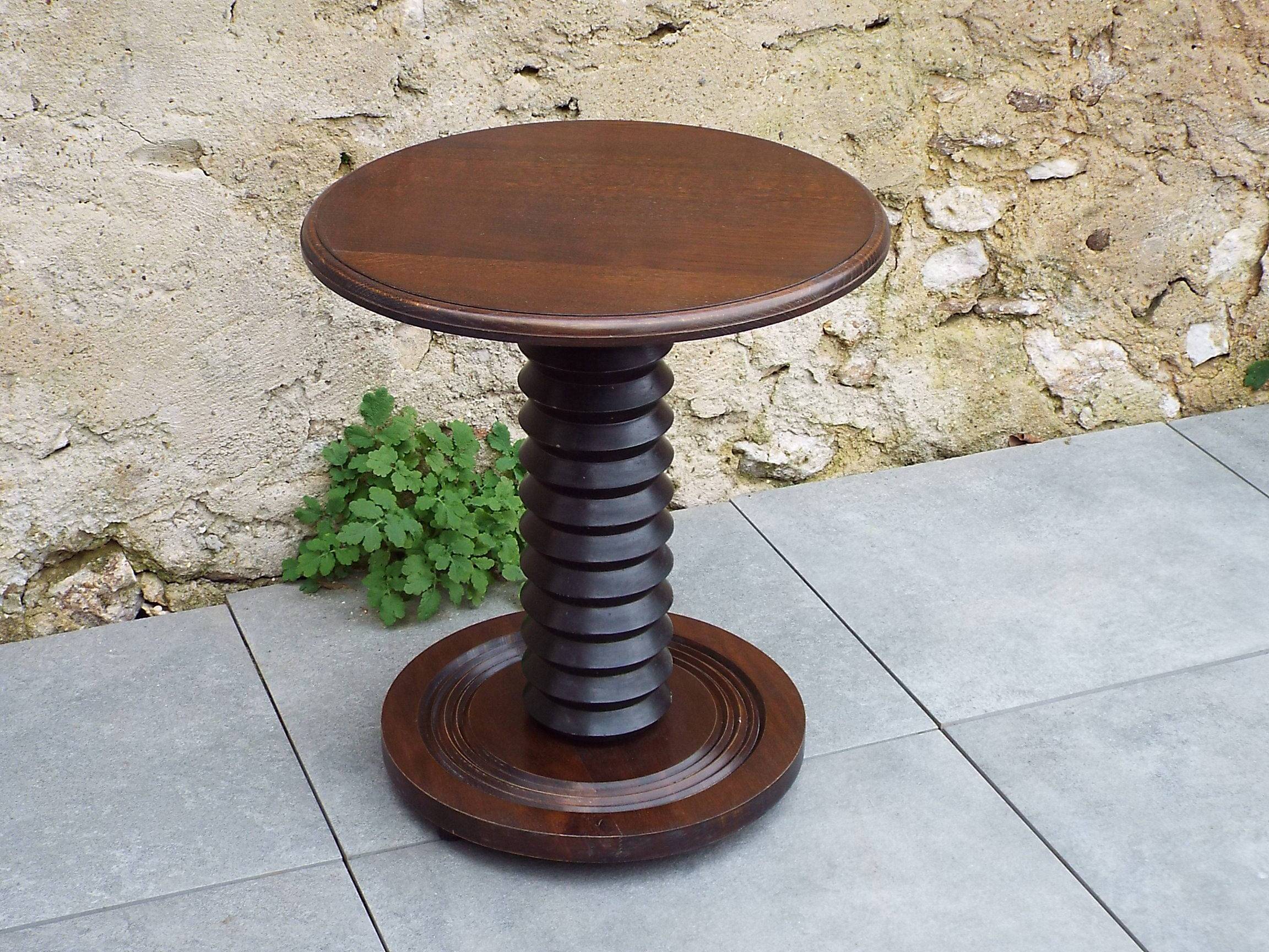 Round side table in turned wood