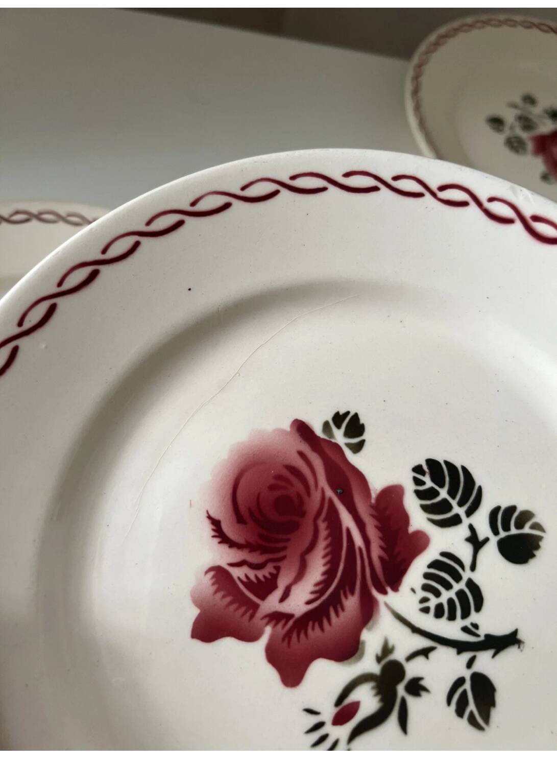 Assiettes plates Germaine Badonviller fleurs