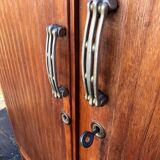 Asymmetrical cabinet
