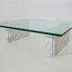 Table basse en marbre de carrare et verre