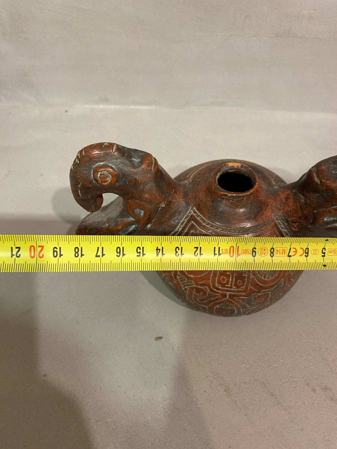 Ethnic vase Surinam