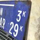 Panneau directionnel vintage