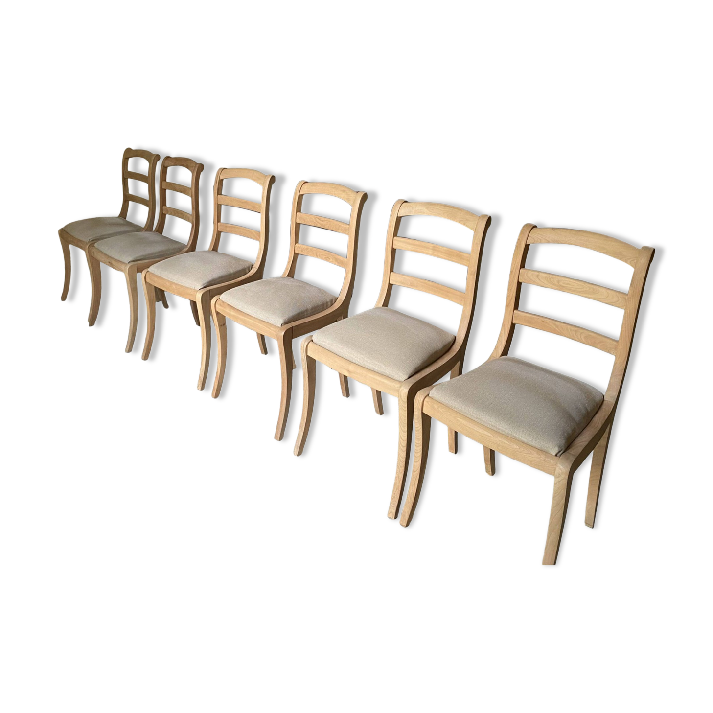Chaises Louis Philippe barrettes pieds sabres