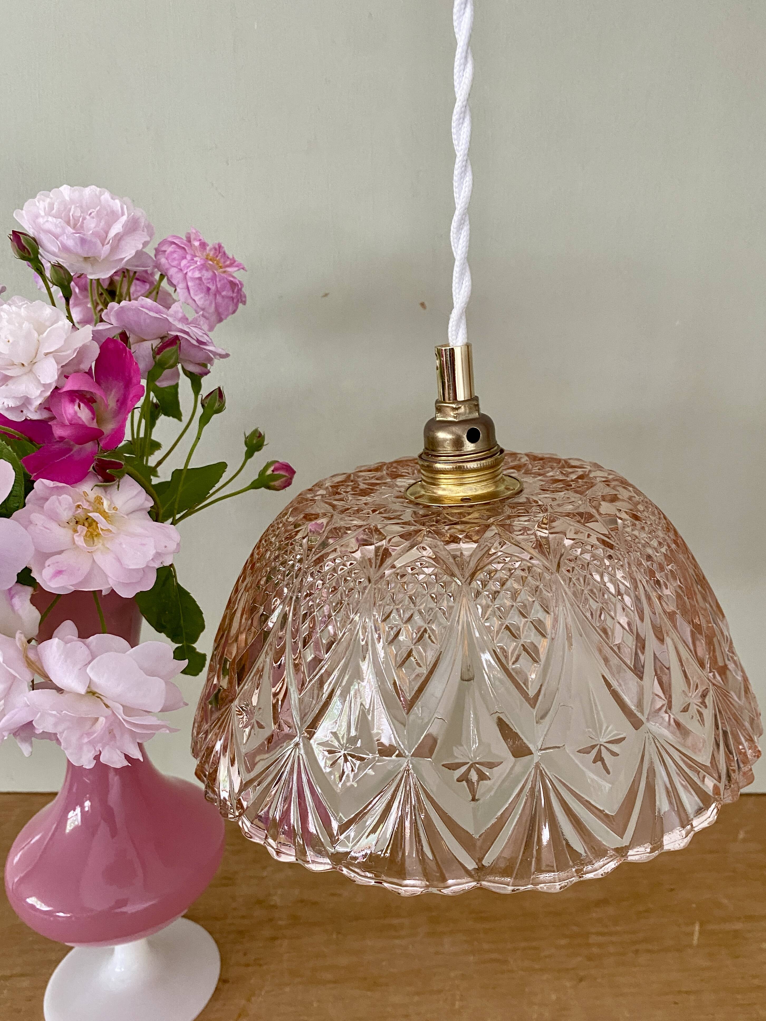 Vintage lampshade pendant light in pink molded glass - tableware collection -