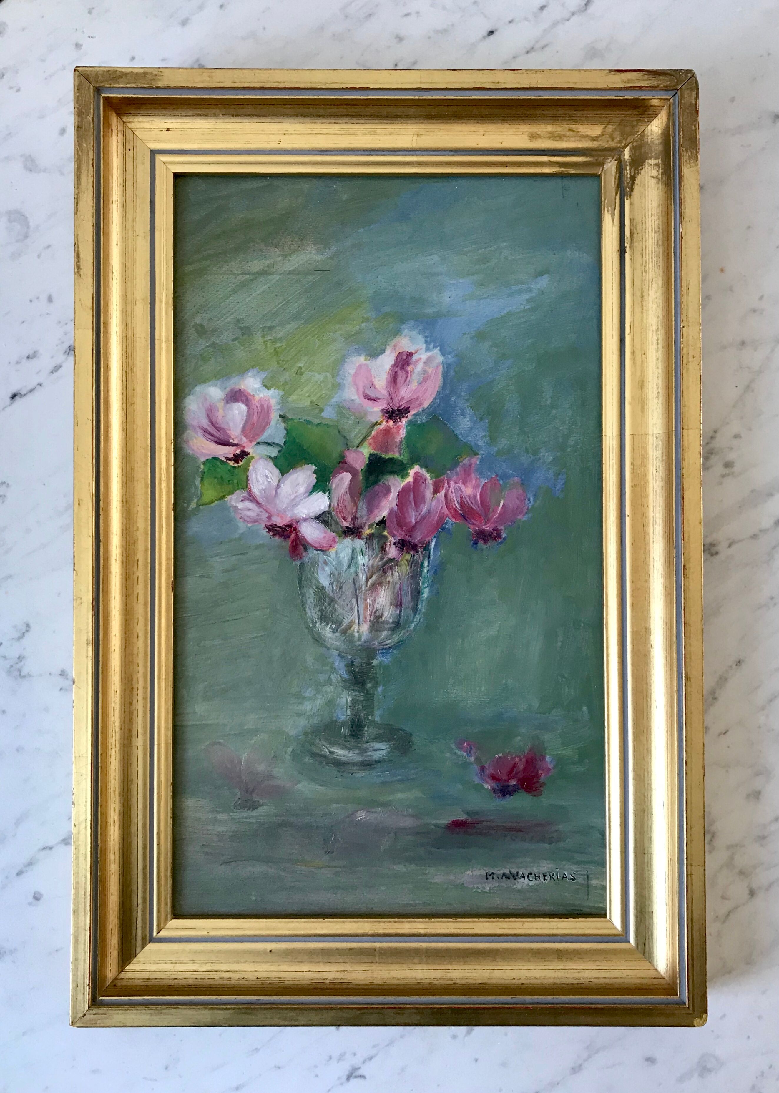 Signed bouquet of flowers table