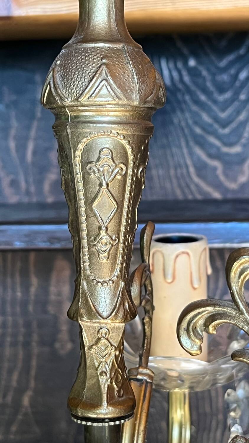 3-light brass pendant light with glass and pendants