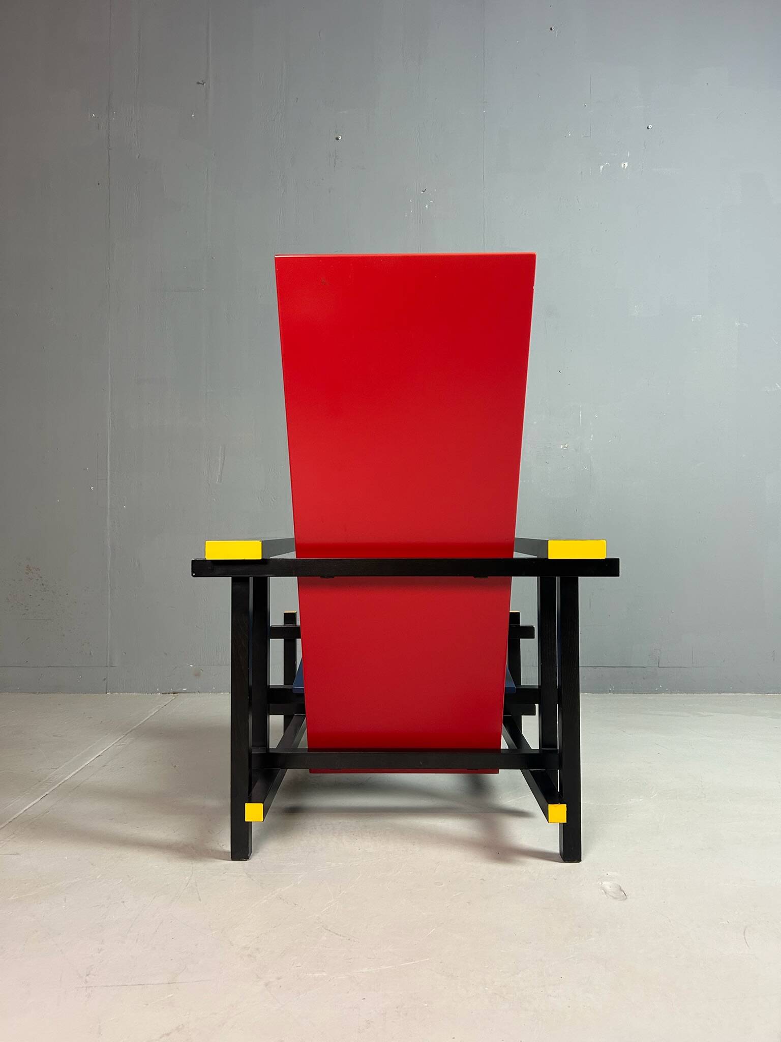Gerrit Rietveld Red and Blue Chair by Cassina