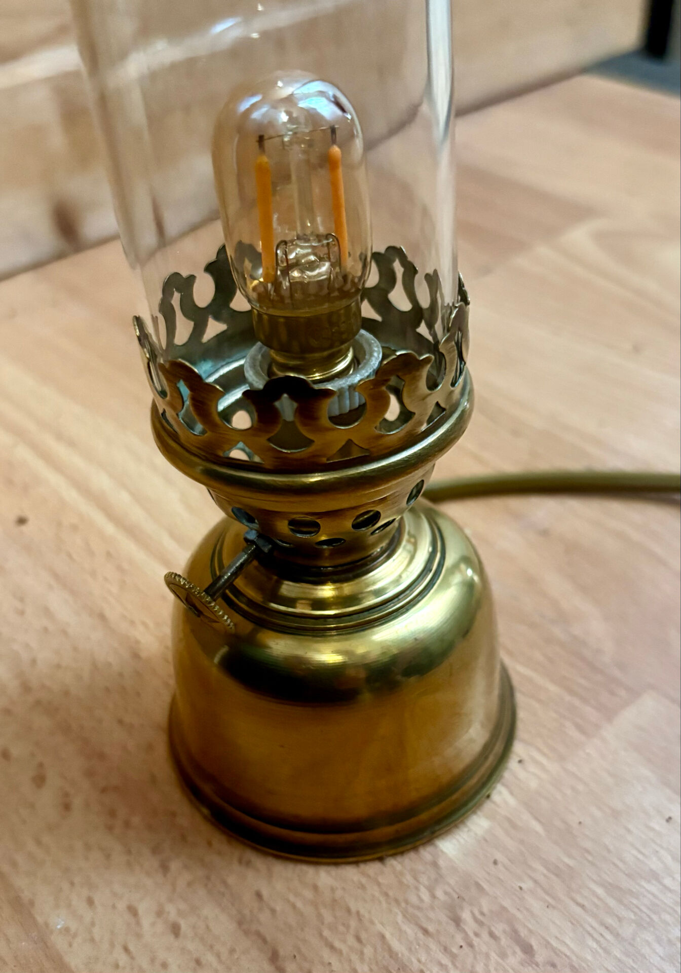 Electrified oil lamp