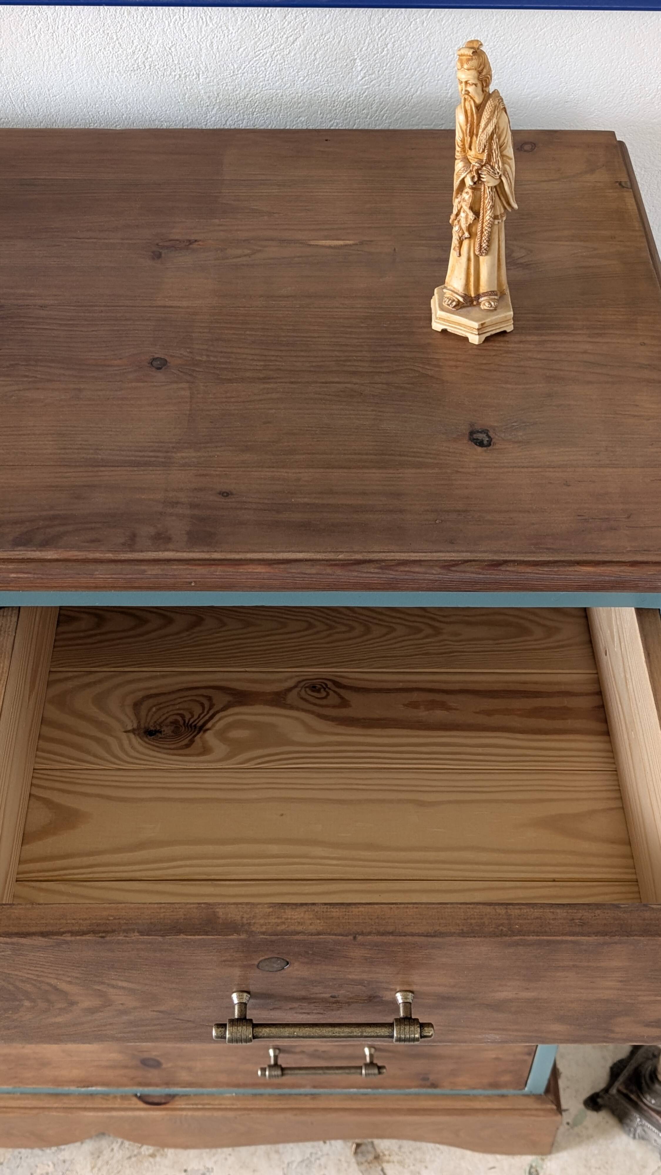 Chest of drawers with 5 drawers