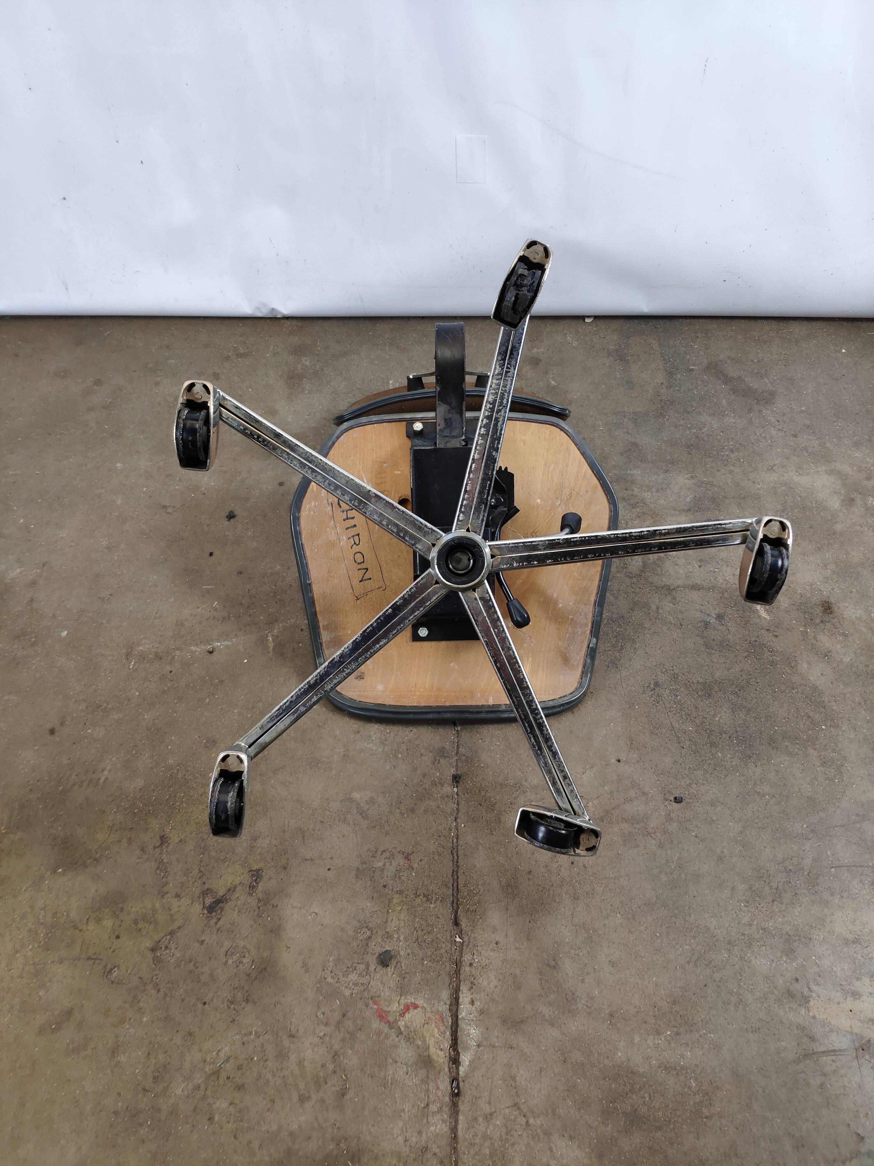 Vintage eurosit roulette office chair