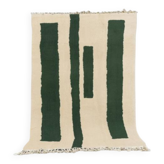 Traditional handwoven Berber rug, size 150 x 250 cm