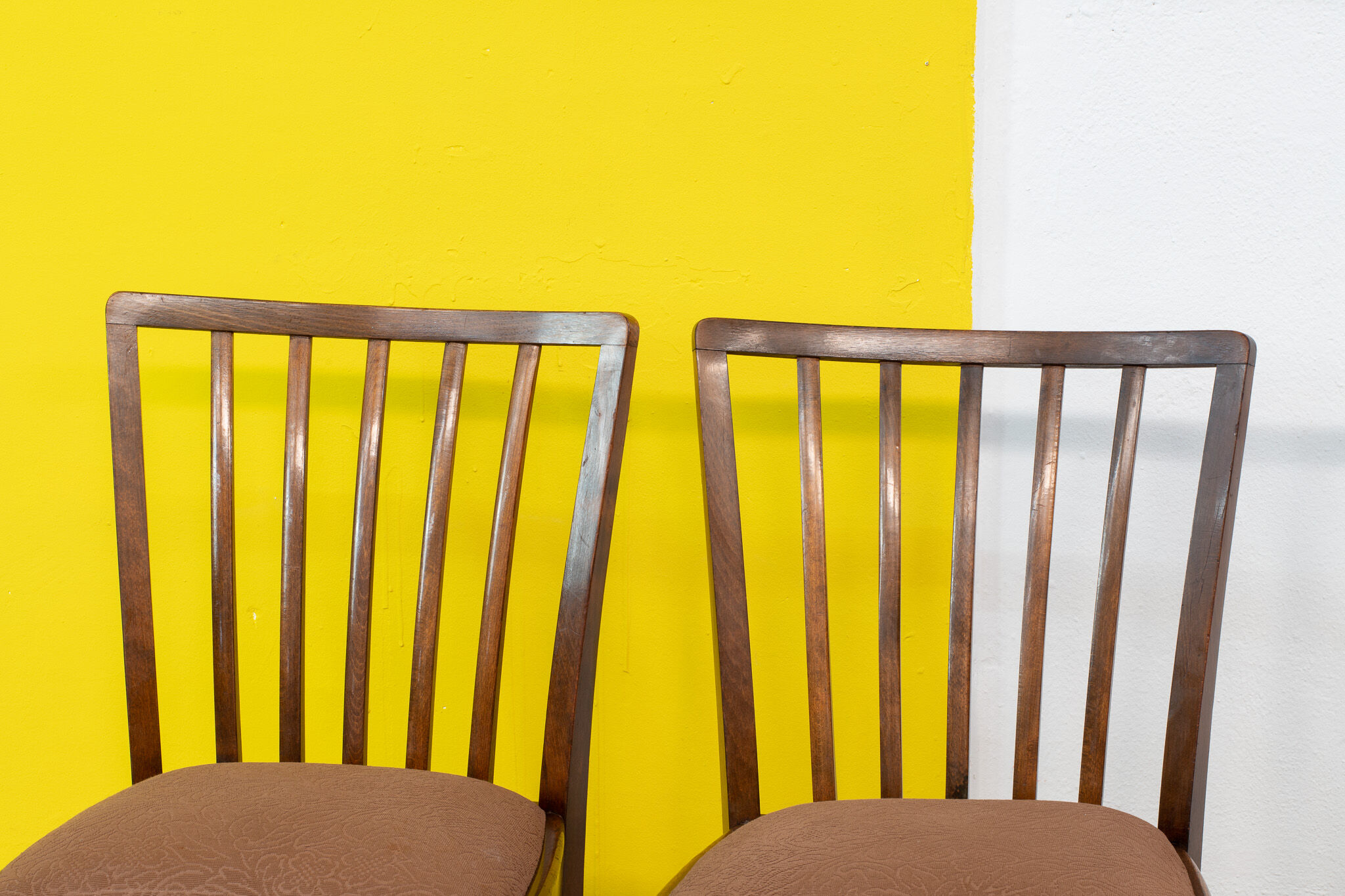 Série de 4 chaises scandinaves vintage