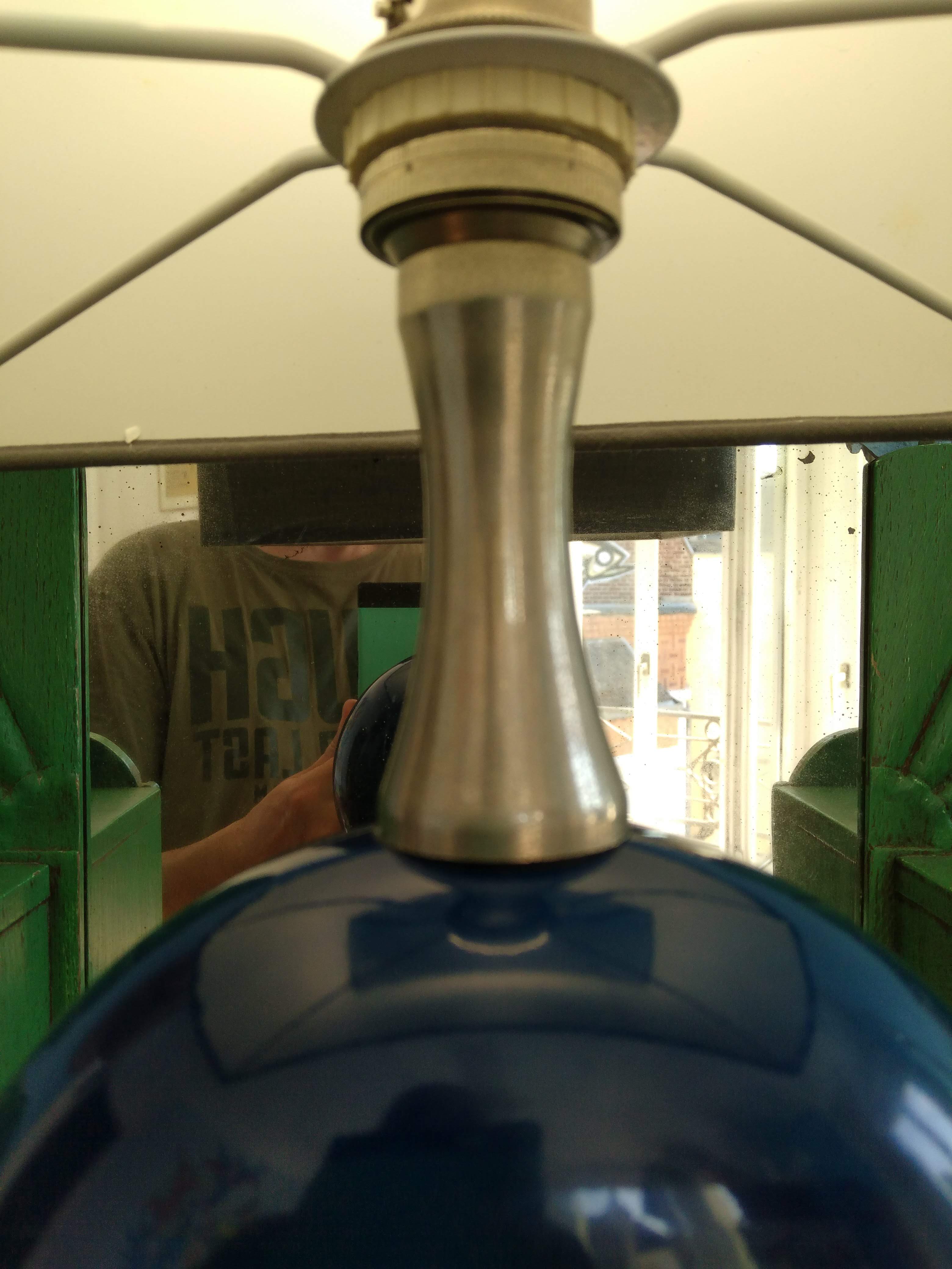 Lampe métal bleue Philippe Barbier