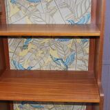 Vintage showcase library