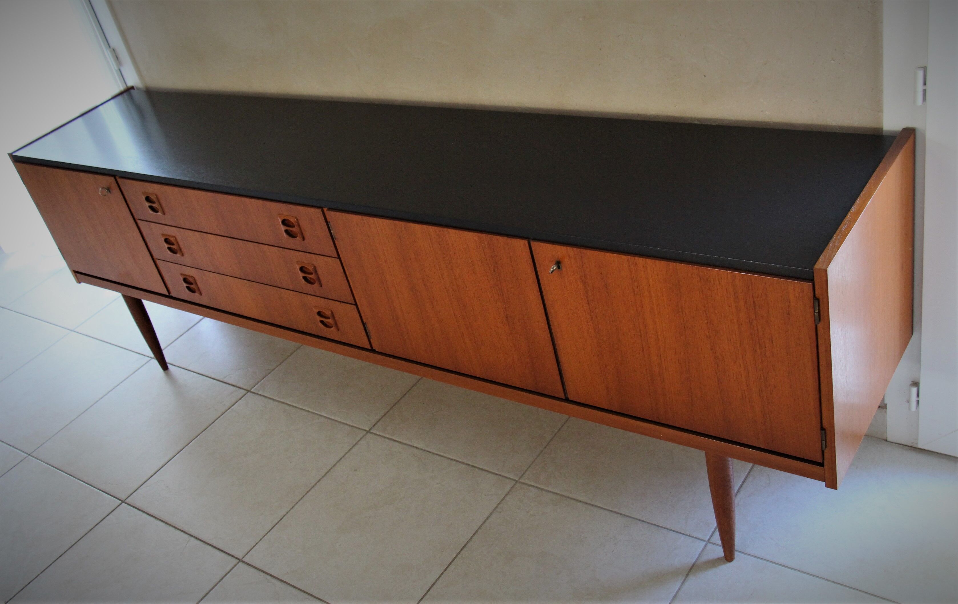 Sideboard Scandinavian design in teak years 60