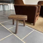 Tabouret de ferme tripode ancien