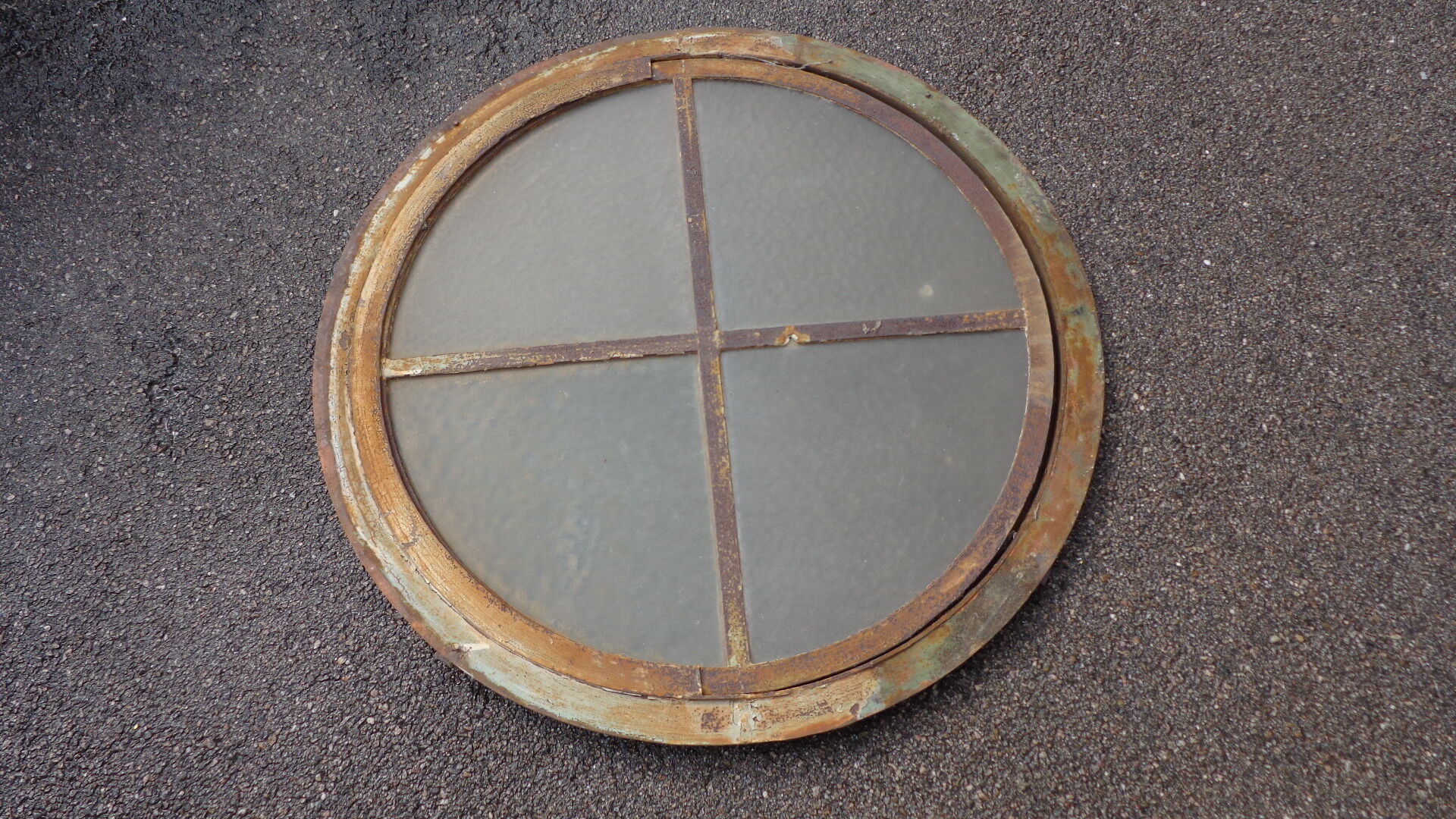 Pair of bull's-eye of factory