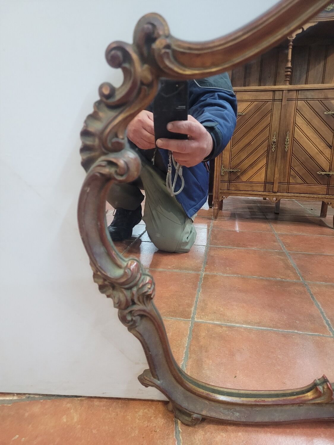 Miroir style Louis XV en chêne patiné doré 79×70cm