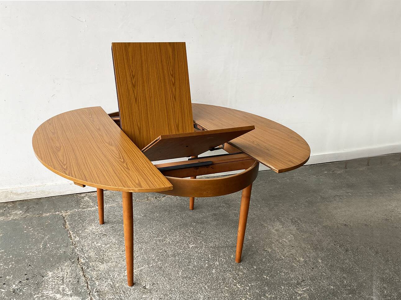 1960s Mid-Century dining table and dining chairs by Schreiber Furniture