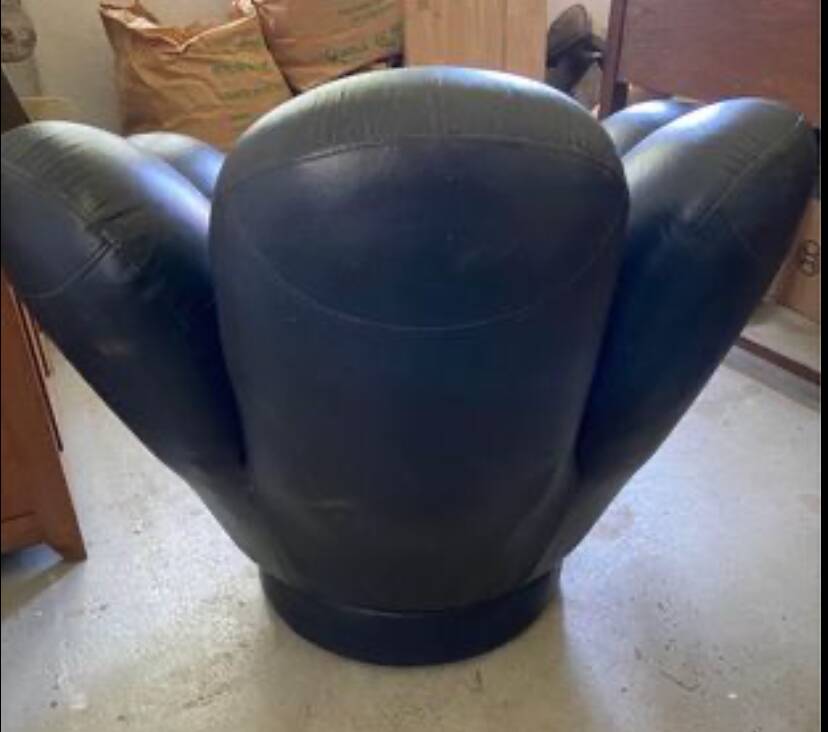 Hand armchair