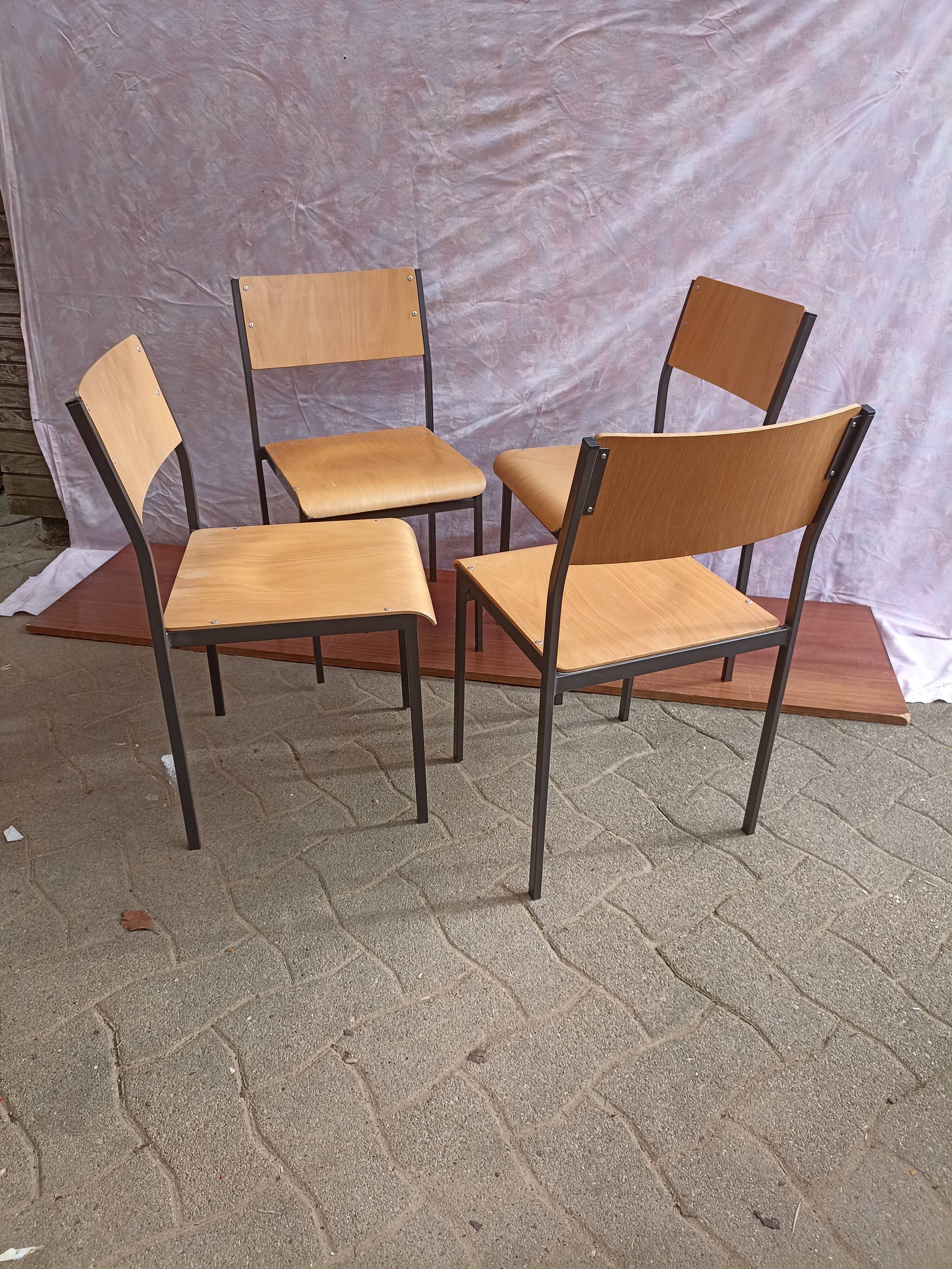 Set of 8 industrial chairs