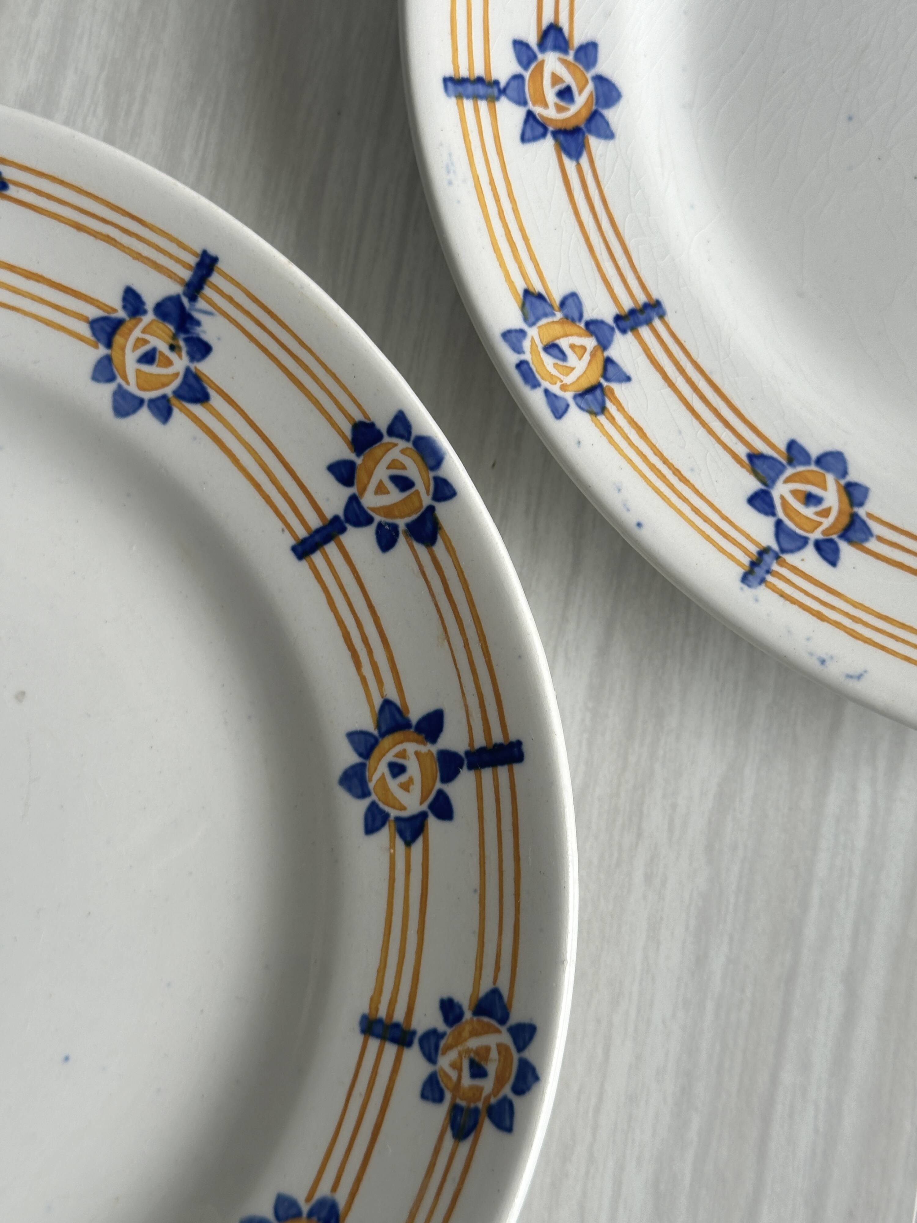 3 blue flower pattern dessert plates