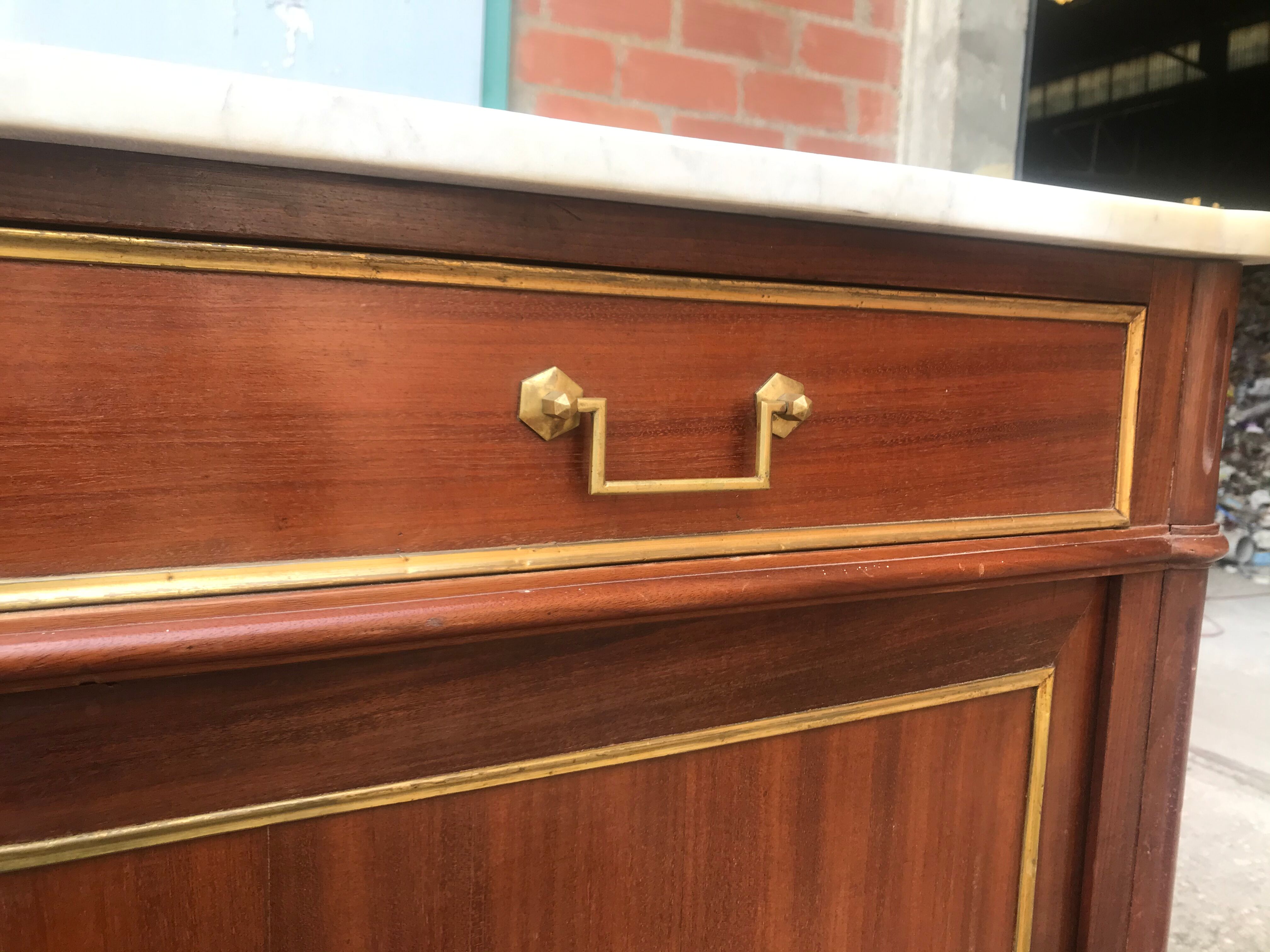 Louis XVI style stocking buffet