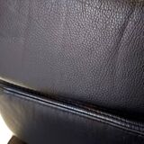 Postmodern Black Leather Soft Pad Chair Charles & Ray Eames for ICF