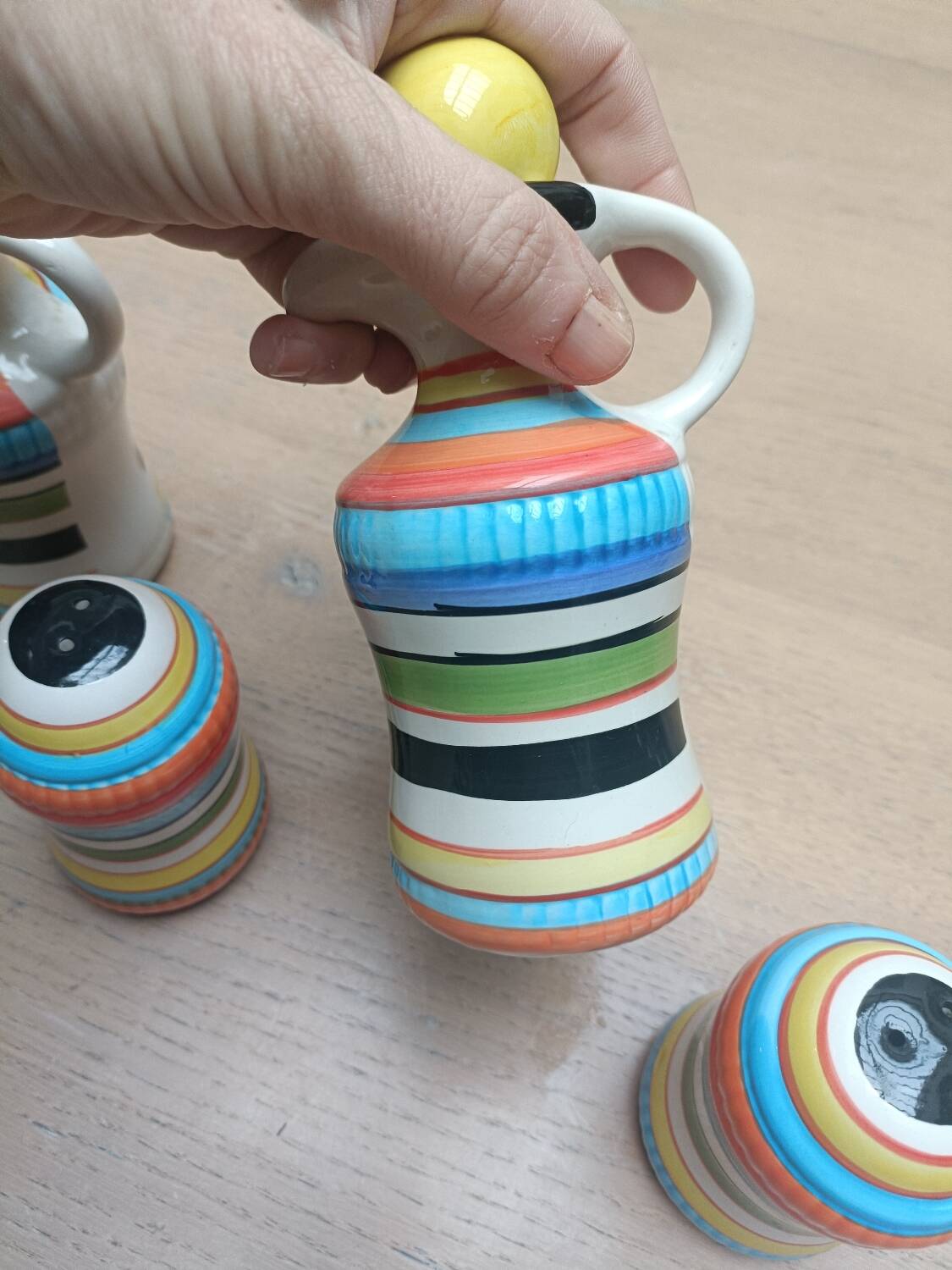 Vinegar and oil set, salt shaker and pepper shaker.