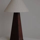 Obelisk table lamp