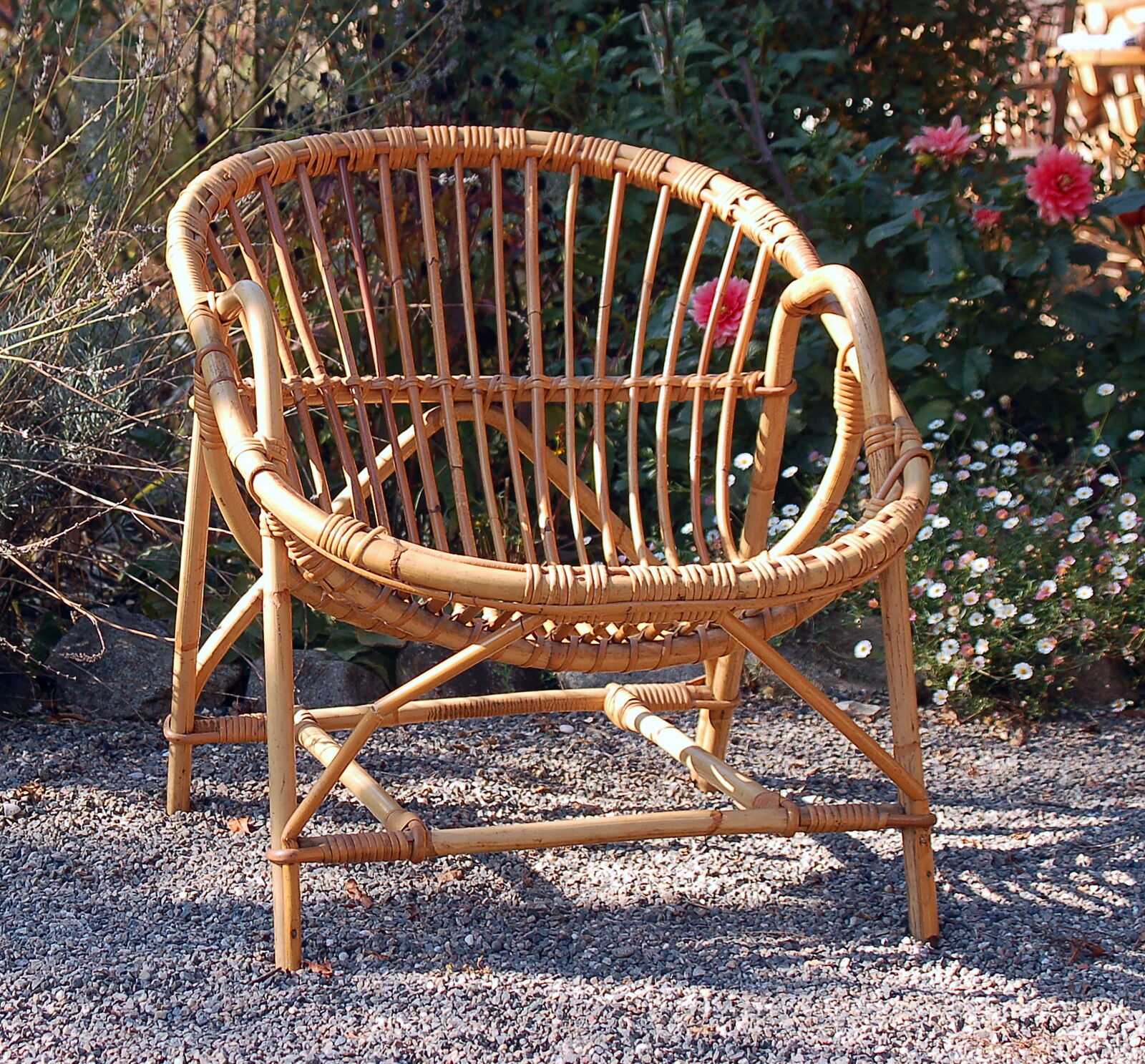 Rattan armchair 60