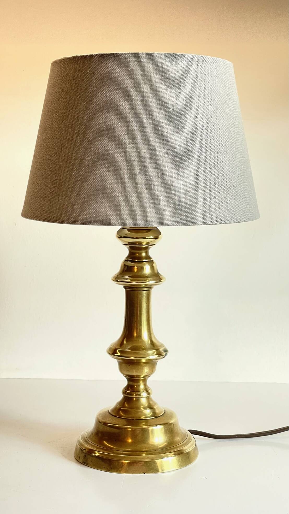 Lamp chic old solid brass candle holder