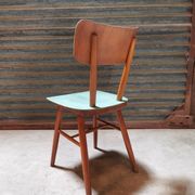 Paire de chaises en bois ton  république tchèque 1960
