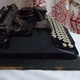 Typewriter-30/40s Triumph