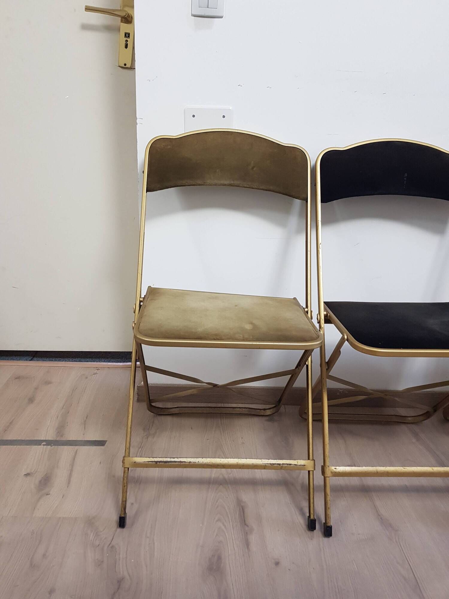 Set of 4 opera theater folding chairs from the 70s two-tone velvet brass