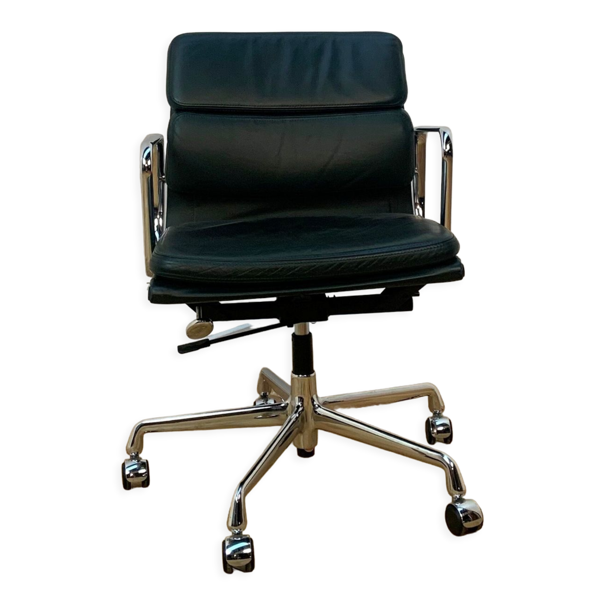 Soft Pad EA217, Charles & Ray Eames for Vitra